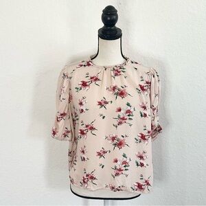 WALTER BAKER Blush Pink Floral Blouse Short Sleeve Size Medium Business Feminine